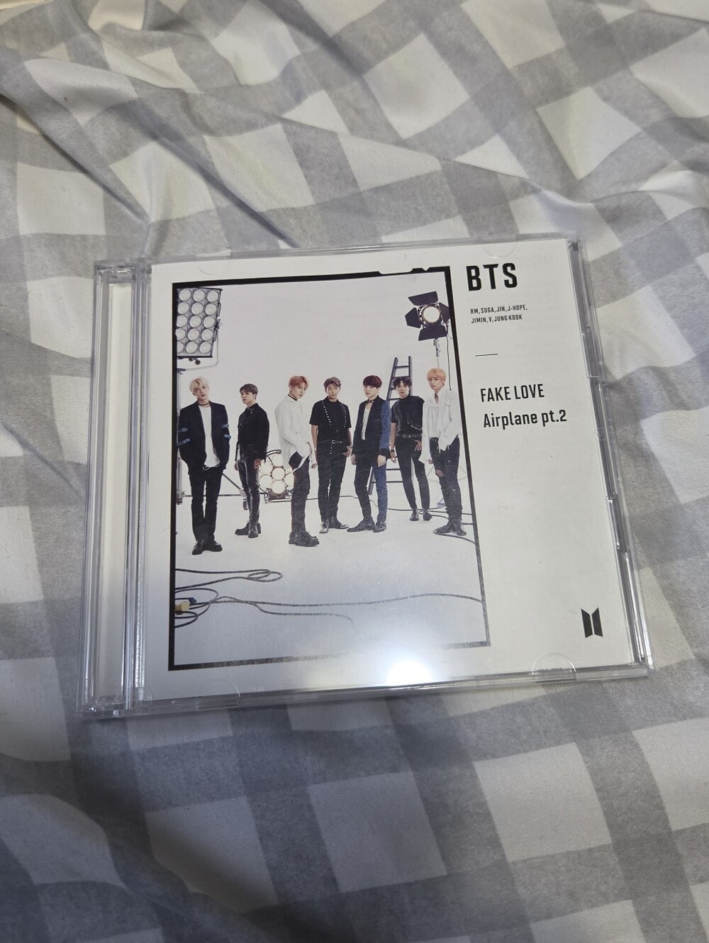 Fake Love / Airplane pt.2 CD - White